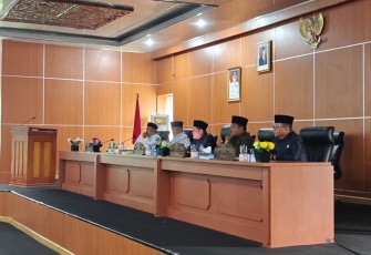 Pendapat Akhir Fraksi-Fraksi terhadap Raperda APBD P 2025
