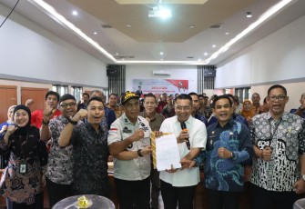 Kementerian Koperasi (Kemenkop) menggelar kegiatan Sosialisasi Pendirian Koperasi Desa (Kopdes) Merah Putih yang digelar oleh Pemerintah Kabupaten Pinrang, dengan melibatkan sebanyak 69 kepala desa se-Kabupaten Pinrang pada Kamis (10/4/2025).