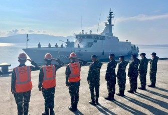  KRI Dorang-874 Berangkat dari Dermaga Tawiri Kodaeral lX