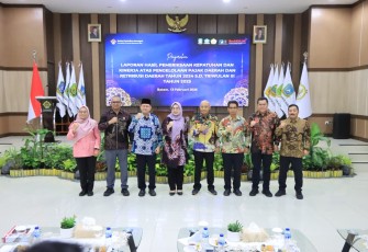 Sekda Ronny saat penerimaan LHP, Jumat (13/02) di Auditorium BPK Perwakilan Kepri, Batam Center, Kota Batam.