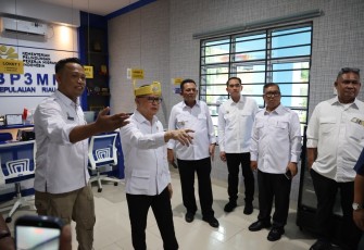 Menteri P2MI saat Tinjau BP3MI Kepri