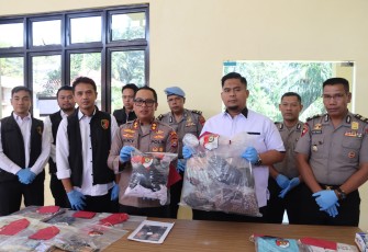 Konferensi Pers Polres Mukomuko