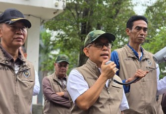 Dirjen Bina Penyelenggaraan Haji Puji Raharjo saat diklat di asrama haji pondok gede, Kamis (15/1)