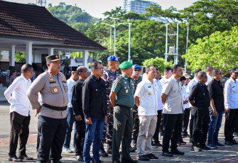 Komandan Polisi Militer Kodaeral IX Hadiri Apel Kesiapan Operasi Pekat Salawaku 2026