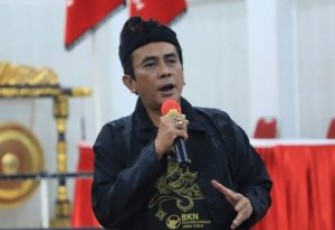 Anggota Fraksi PDIP DPRD Jatim Ony 