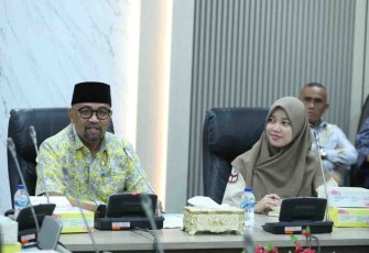 Wakil Ketua III DPRD Kota Batam saat Terima Audiensi Mahasiswa Kedokteran Uniba