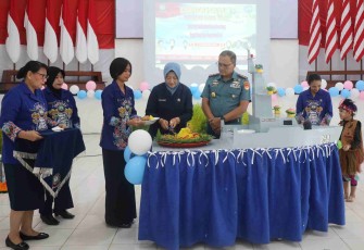 Komandan Kodaeral XIV Laksamana Muda TNI Djatmoko