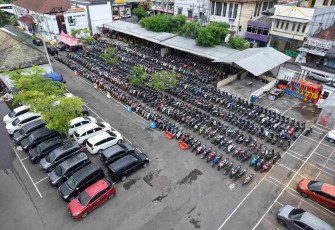 Bazar ranmor Polrestabes Surabaya 