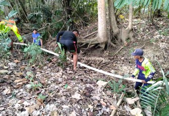 Pipa sumur bor di lokasi TMMD Ke 127 Kodim Soppeng 