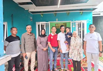 Takziah di Kediaman Redaktur Sumut24