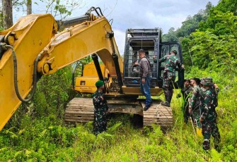 Excavator Tambang Ilegal di Madina