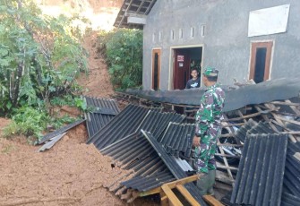 Bencana tanah longsor di wilayah desa binaan