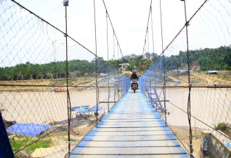 Jembatan Gantung Lubuk Sidup