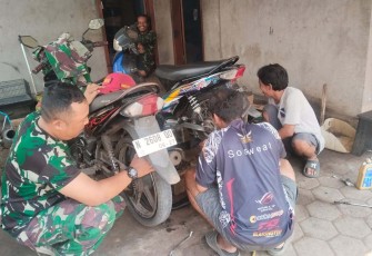 Usaha Bengkel di Desa Brabe 
