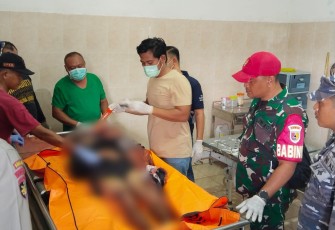 Evakuasi korban laka laut
