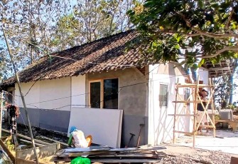 Renovasi Rumah Tak Layak Huni 
