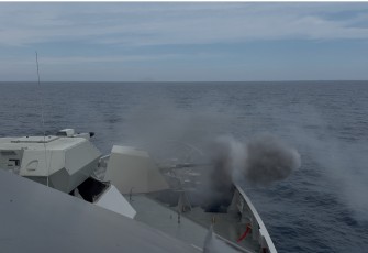 Penembakan meriam-76 di Sea Phase Exercise Orruda 2026