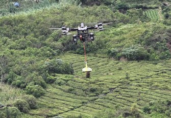 Drone Kargo DJI FlyCart 100 untuk Distribusi Logistik di Medan Ekstrem