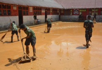 Pemulihan sarana pendidikan pascabencana, Minggu (4/1)