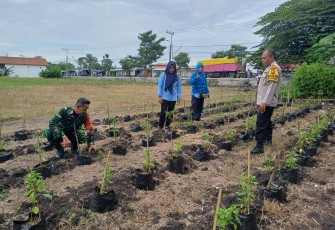 Babinsa Buduran Turun Langsung Dampingi Warga