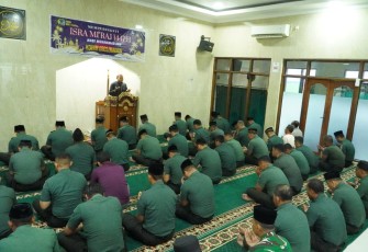 Peringati Isra Mi'raj prajurit Kodim 0803/Madiun, Kamis (15/1)