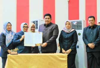 Rapat Paripurna Pengesahan Ranperda Bintan Karya Bahari