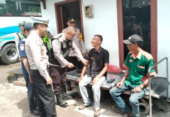 Pengecekan kesehatan supir angkutan umum di Kabupaten Bondowoso 