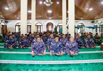 Personel Kodaeral lX lkuti Kausri Agama Jajaran Koarmada Rl bertema Ibadah Puasa dan Penguatan Spiritualitas