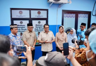 Menekraf Teuku Riefky Harsya saat memberikan keterangan pers di Lampung, Minggu (15/2)