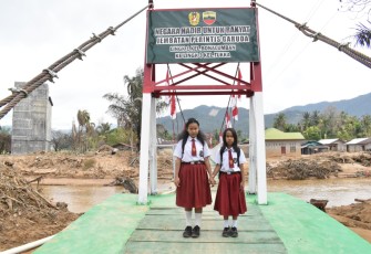Jembatan Gantung Perintis Garuda di Bonanlumban