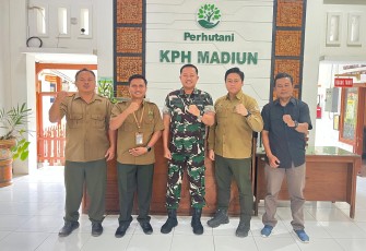 Dandim Ponorogo Kunjungan Kerja ke KPH Madiun