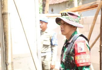 Dansatgas TMMD Ke-128 Kodim 0820/Probolinggo Letkol Inf Ribut Yodo Apriantono
