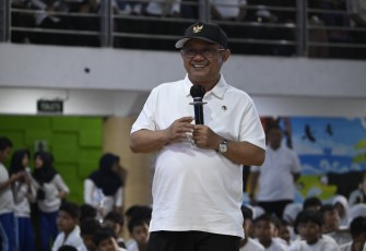 Menteri Pendidikan Dasar dan Menengah (Mendikdasmen) Abdul Mu'ti