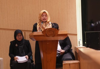 Titi Anggraini Raih Gelar Doktor FHUI