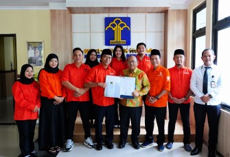 Partai Gerakan Rakyat Provinsi Bengkulu Terima SKT dari Kanwil Kemenkum Bengkulu 