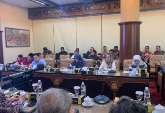 DPRD Jatim Minta Pemprov Perjuangkan Dana ke Kemendagri dan Kemenkeu