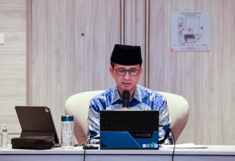 Menteri Transmigrasi M. Iftitah Sulaiman Suryanagara 