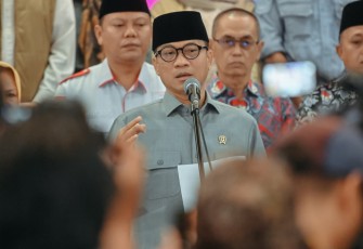 Menteri Desa dan Pembangunan Daerah Tertinggal (Mendes PDT) Yandri Susanto dan Wakil Mendes PDT Ahmad Riza Patria bertemu 10 asosiasi desa untuk berdiskusi di Ruang Rapat Menteri, Selasa (23/6/2026)