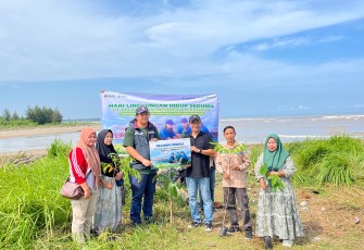Pelindo Regional II Bengkulu Dorong Penghijauan Lewat Program Greenbelting di Kawasan Rawan Banjir