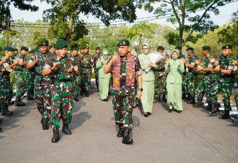 Panglima Divisi Infanteri 2 Kostrad Mayjen TNI Primadi Saiful Sulun, S.Sos., M.Si