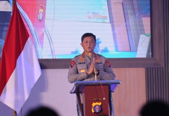 Kapolda Kalteng, Irjen Pol Iwan Kurniawan, dalam sambutannya pada acara Syukuran Hari Bhayangkara ke-80 dan Penghargaan Samkaryanugraha Nugraha Sakanti Tahun 2026 di Mapolda Kalteng