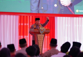 Kapolri Jenderal Listyo Sigit Prabowo menghadiri acara penutupan pendidikan patihan dasar nasional (Diklatsarnas) Komando Pusat Brigade Persis di Satlat Brimob Cikeas, Gunung Putri, Bogor, Jawa Barat (Jabar), Senin (6/7/2026)