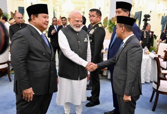 Didampingi Menteri Energi dan Sumber Daya Mineral (ESDM) Bahlil Lahadalia bersama sejumlah Menteri Kabinet Merah Putih, Presiden Republik Indonesia Prabowo Subianto menerima PM Modi