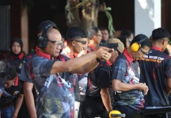 Kapolda Jawa Timur, Irjen Pol. Drs. Nanang Avianto, M.Si Buka Lomba Menembak Kapolda Jatim Cup 2026