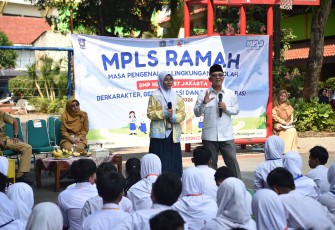 Wakil Menteri Pendidikan Dasar dan Menengah (Wamendikdasmen) Atip Latipulhayat
