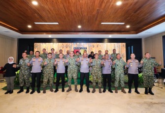 Kapolda Jatim dan Pangdam V/Brawijaya Perkuat Sinergi "Jogo Jatim" Demi Stabilitas dan Kesejahteraan Masyarakat