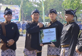 Kapolres Madiun AKBP Kemas Indra Natanegara