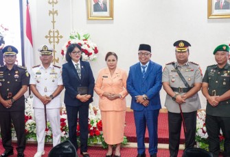 Komandan Sathantai Kodaeral IX Hadiri Pelantikan Sekretaris Daerah Kota Ambon