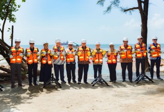 Kolaborasi strategis ini memperkuat koridor digital Indonesia–Singapura sekaligus mendorong pengembangan ekosistem digital regional melalui infrastruktur konektivitas berkapasitas tinggi