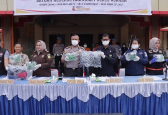 Konferensi pers Polres Asahan